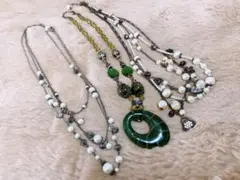 ネックレス３点まとめ売り
