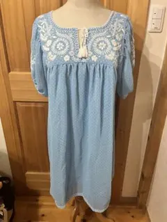 あちゃちゅむ　刺繍ワンピース　大人サイズ1 新品タグ付のサムネイル