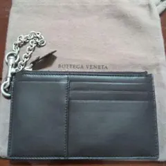 自分へのご褒美に♬ボッテガヴェネタ　財布にもなる。カードケース　箱有り。