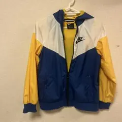 Nike フード付きナイロンジャケット