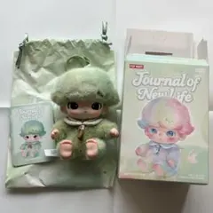 DIMOO Journey of New Life ぬいぐるみペンダント