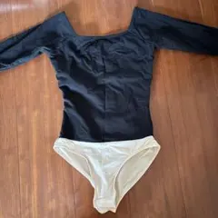 ドゥッシュドゥッスゥ　五部袖ショーツ付きレオトップ