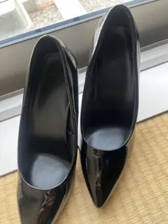 ブラック ポインテッドトゥ ハイヒール