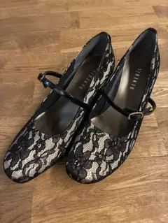 BENEBIS レース パンプス　黒レース柄&ベージュ