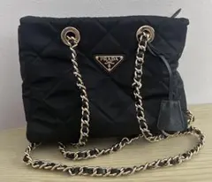 PRADA キルティングショルダーバッグ ブラック