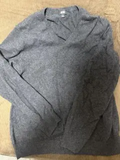 ユニクロ カシミヤ100% Vネックニット セーター ダークグレー L