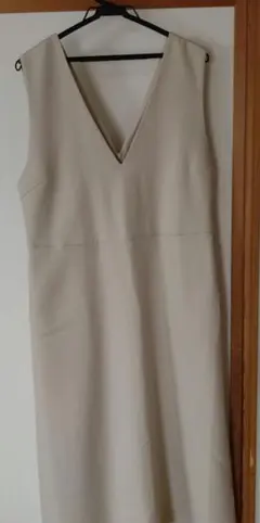 GU VネックジャンパードレスZ XL美品　大きめサイズ