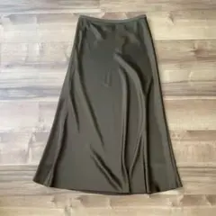 UNIQLO フレアロングスカート