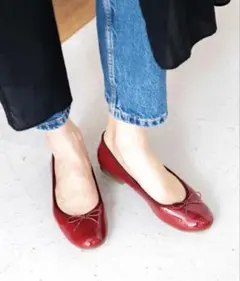 エマフランシス フラット バレエシューズ （ダークレッド エナメル） 24cm