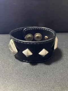 Vivienne Westwoodエナメルレザーブレスレット