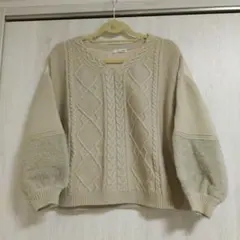 アウィーエフ　ベージュニット　グレディブリリアン