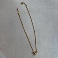 Louis Vuitton エセンシャルV ネックレス ゴールドのサムネイル