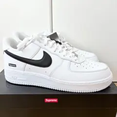 Supreme × Nike Air Force 1 Low