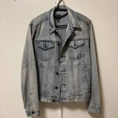 デニムジャケット 淡いブルー