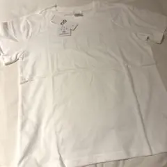 gu ELLE コラボTシャツのサムネイル