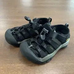 keen サンダル 黒　16cm