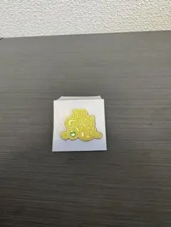 Mrs. GREEN APPLE エデンの園 ユニコーンピンバッジ - メルカリ