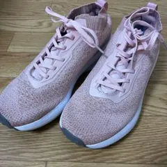 【美品】ティゴラ　nextFIT スニーカー ピンク レディースのサムネイル