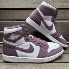 Nike Air Jordan 1 ホワイト/パープル