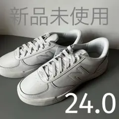 【新品未使用】ニューバランス スニーカー 24.0cm 軽い 白
