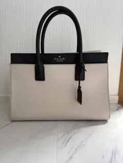 ケイトスペードのハンドバッグ