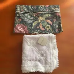 LAURA ASHLEY タオルハンカチ ポーチ付き