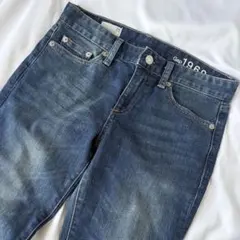 ギャップ1969 リアルストレートデニム 25インチ 美品 ジーンズ GAPのサムネイル