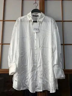 ZARA ホワイト シルク風 長袖シャツ Lのサムネイル