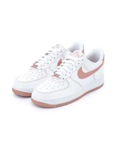 NIKE AIR FORCE 1 '07 NA36 カラー CRM 24.5