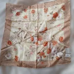 新品・未使用・タグ付き★バーバリー★大判ハンカチ　シルクコットン★58×58㎝