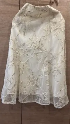 INGNI 花柄チュール刺繍マーメイドスカート アイボリー