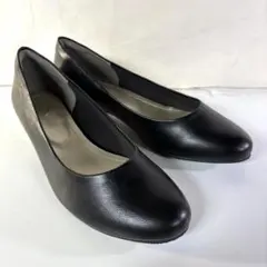 ★希少：黒26cm！★【新品未使用】幅広さんも！★走れる本革風パンプス：黒のサムネイル