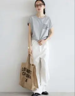 BONJOUR SAGANレタリング刺繍フレンチスリーブTシャツ新品タグ付きのサムネイル