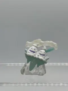 ポケモン クリッピングフィギュア バイバニラ 美品 台座付き 激レア