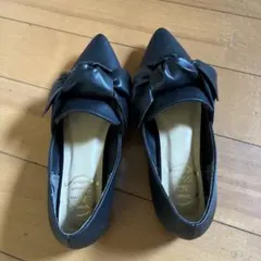 Maria Private黒 リボン付きポインテッドトゥシューズ