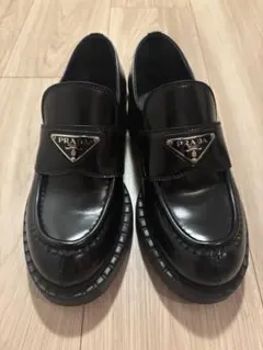 2025年最新】プラダ ローファー チョコレートの人気アイテム - メルカリ