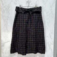 美品♡ 【HUMAN WOMAN】 膝丈 フレアスカート (3) チェック 紺のサムネイル