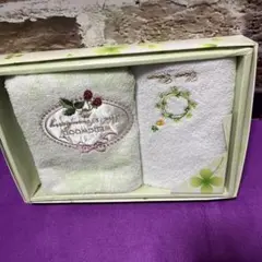 ま*み様 wedgwood刺繍デザイン ハンドタオルセット 2枚入り