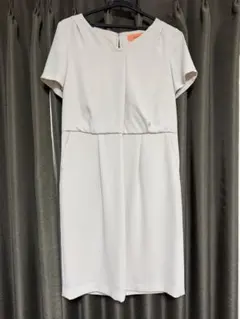 sunauna スーナウーナ　ベージュ上品控えめワンピース