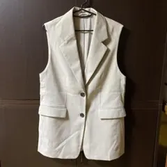 GU ベージュ ジレ