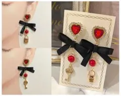 ハンドメイド　レッドハートクリスタルとリボン×南京錠ピアスorイヤリング