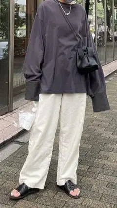 ETRÉ TOKYOカフス付オーバーサイズロンT