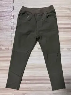 オリーブグリーン 長ズボン 120サイズ　ロングパンツ