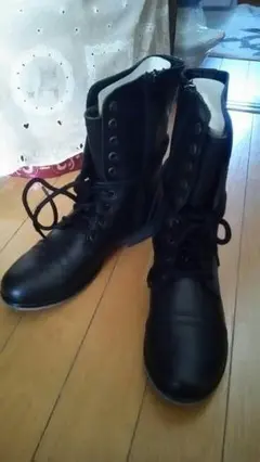 ハーフレザーブーツ