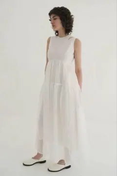 新品タグ付きCLANE SHEER PLAID FLARE ONEPIECEのサムネイル
