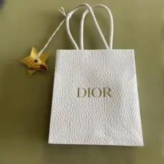 Dior ホワイト ギフト袋 星型タグ付き