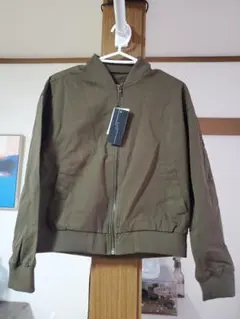 MA-1 ブルゾン カーキ Mサイズ 新品のサムネイル