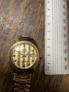 手巻き時計　APIA