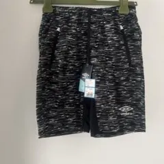 UMBRO ハーフパンツ ブラック M 新品未使用タグ付きのサムネイル