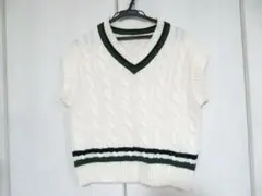 GU　ニットベスト140㎝　ケーブルニット　秋冬　男女兼用